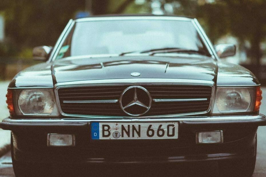 Car Deregistration: old Mercedes with german license plate