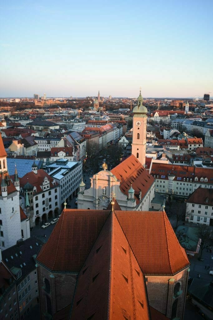 Wohnsitzabmeldung Bearbeitungszeiten der Bürgerämter in München und in anderen Städten in Deutschland